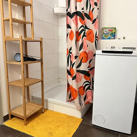 Main Square Flat Apartment *